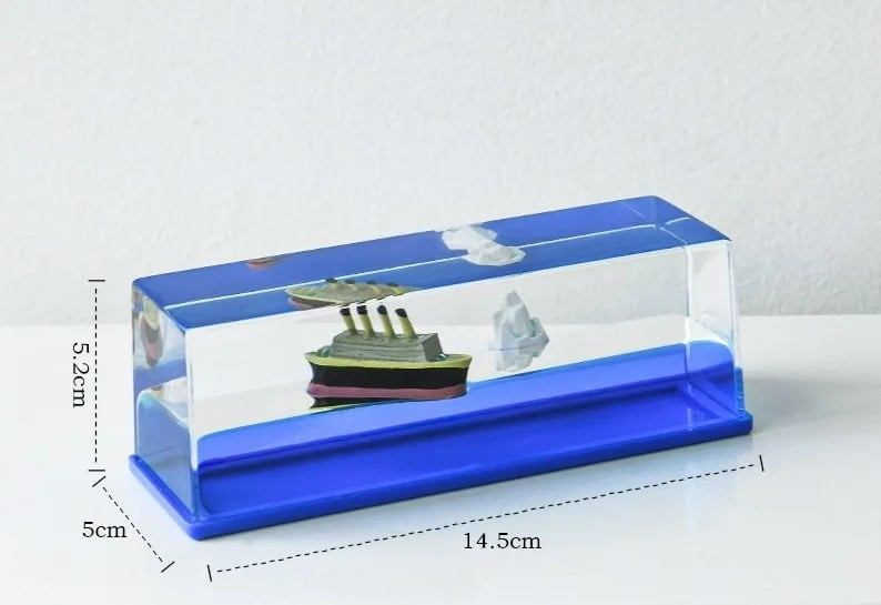 Unsinkable Ship Liquid Wave Desk Toy